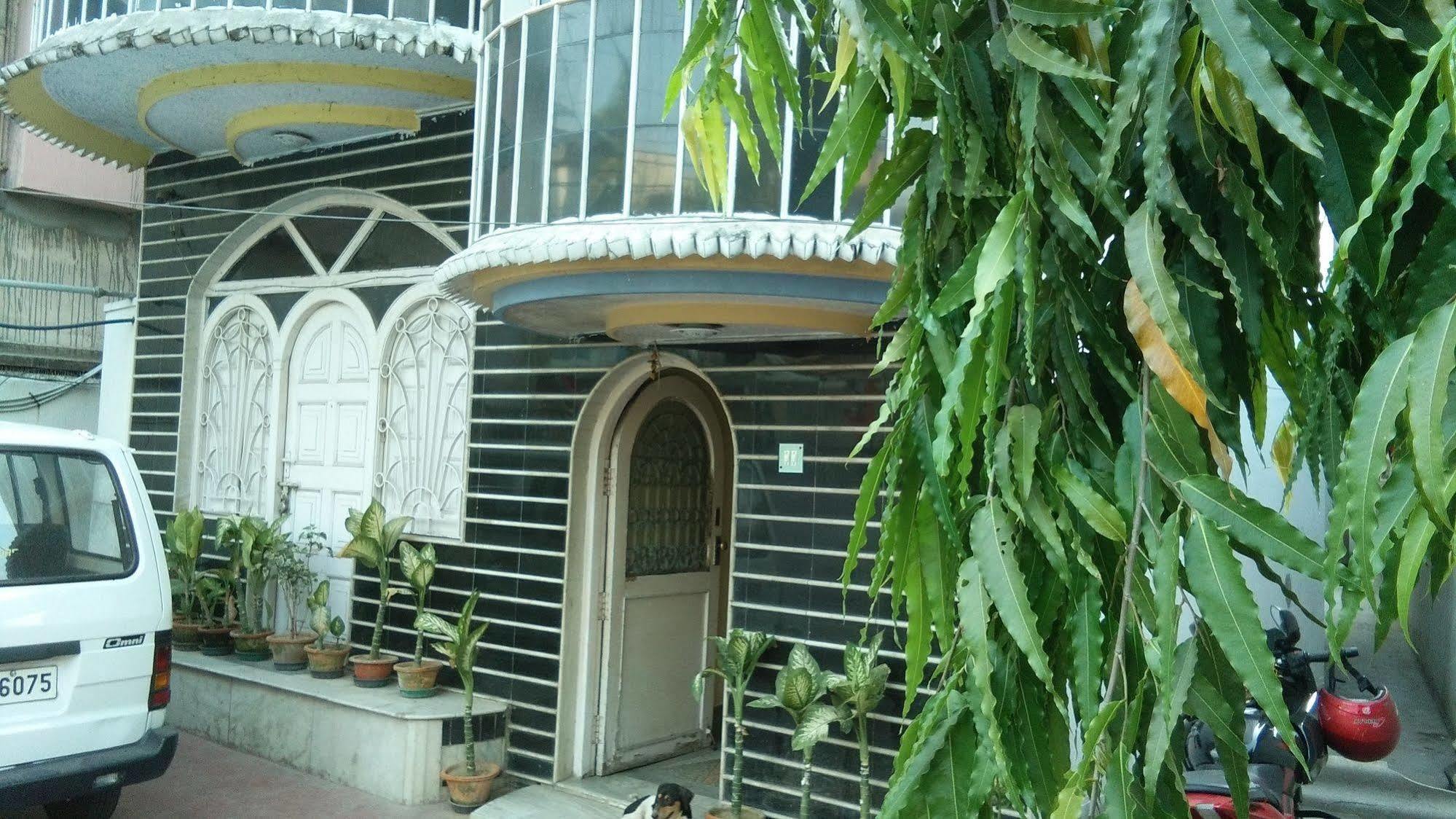 New Hotel White Palace Calcuta Exterior foto